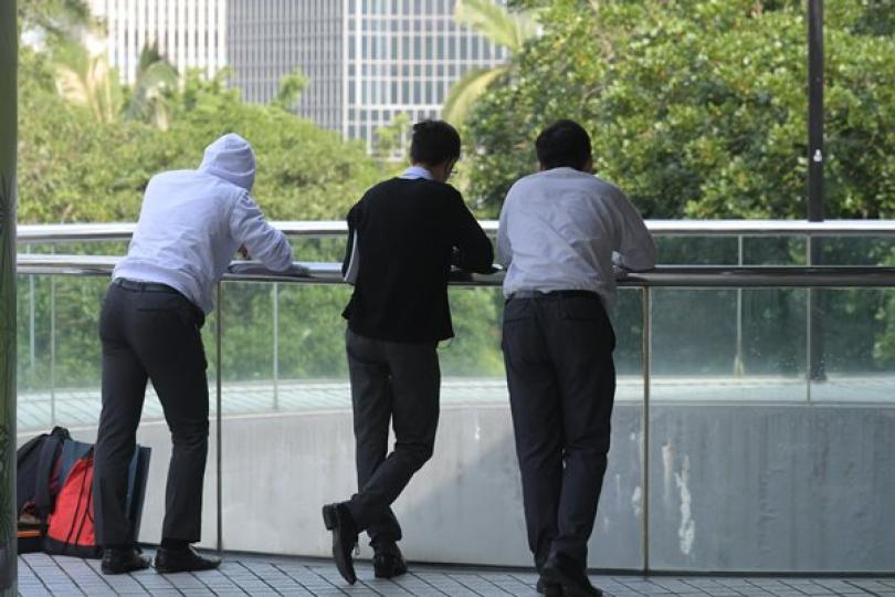 陳肇始籲學生注意情緒變化