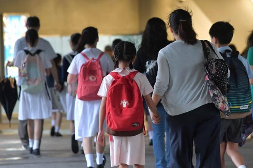 家長學生出門前應留意交通消息