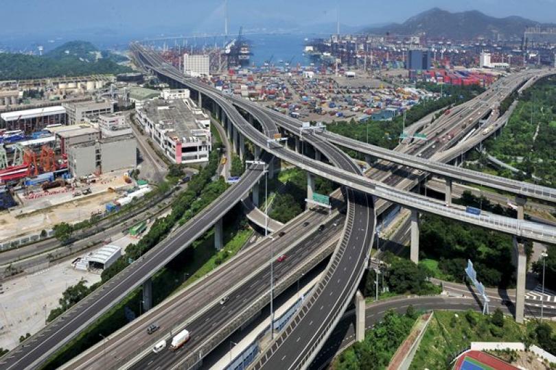 暴徒行徑嚴重影響交通