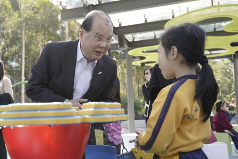 政府銳意處理社會深層次矛盾