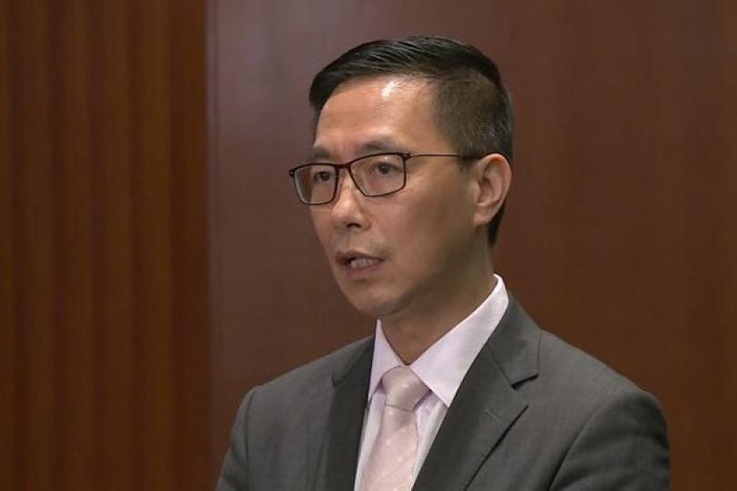 【港聞焦點】警驅散釀人疊人 16人傷重 義務急救員稱疊5層 警指傷勢與人踩人不脗合 | 明報