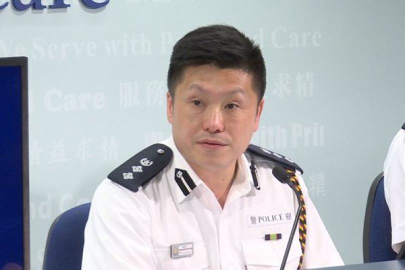 警高度關注電單車駛向人群事件