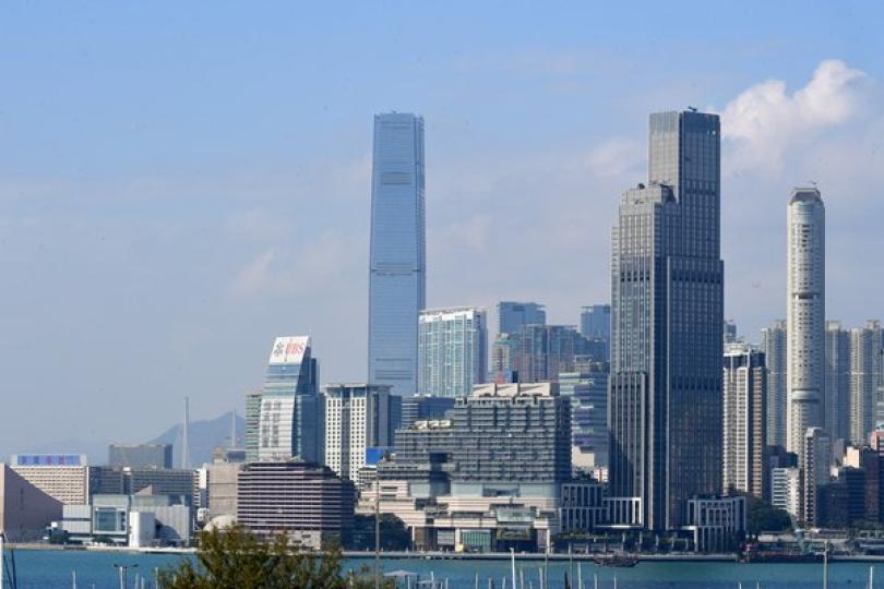 增撥資源 重建香港樞紐地位 增撥資源 重建香港樞紐地位