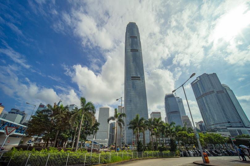 【港聞焦點】隔離人士違禁令外出 林鄭:將設立舉報熱線 | 星島日報  【港聞焦點】隔離人士違禁令外出 林鄭:將設立舉報熱線 | 星島日報