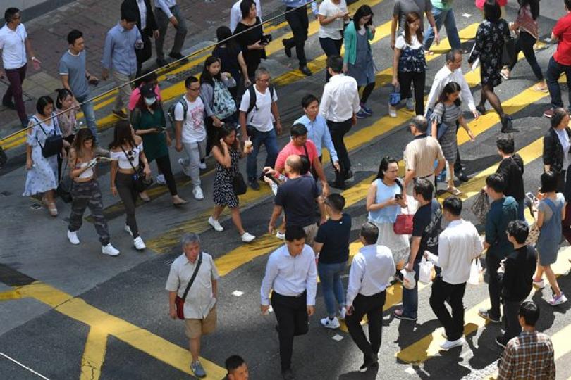 疫情衝擊經濟 失業率升至4.2%